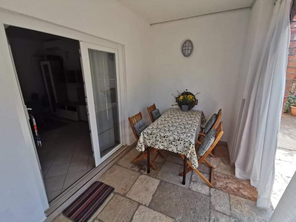 Appartement App Carla à Novigrad Istria Extérieur photo