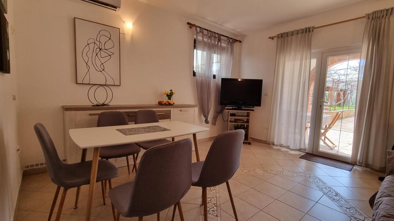 Appartement App Carla à Novigrad Istria Extérieur photo
